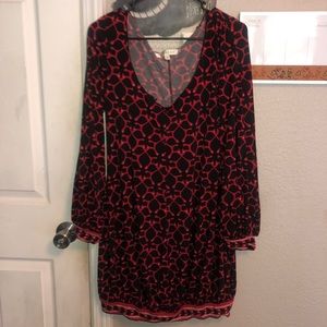 Black and red long sleeve mini dress